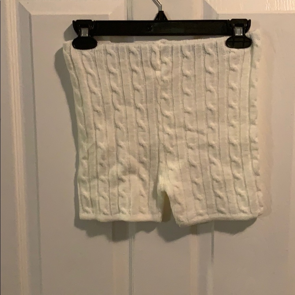 Cream Two piece Set - Picture 2 of 7